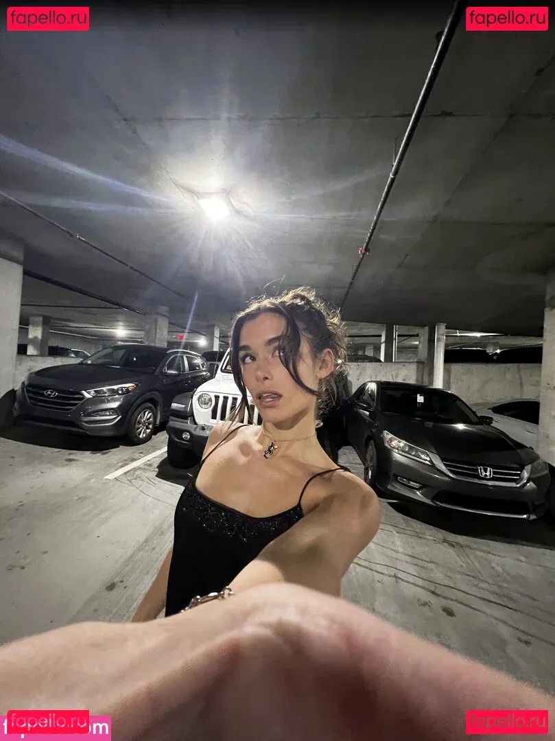 Schlenker Sisters Onlyfans Photo Gallery 