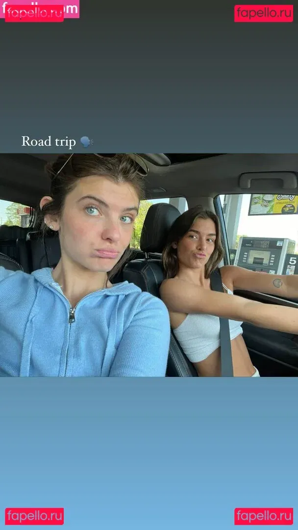 Schlenker Sisters Onlyfans Photo Gallery 