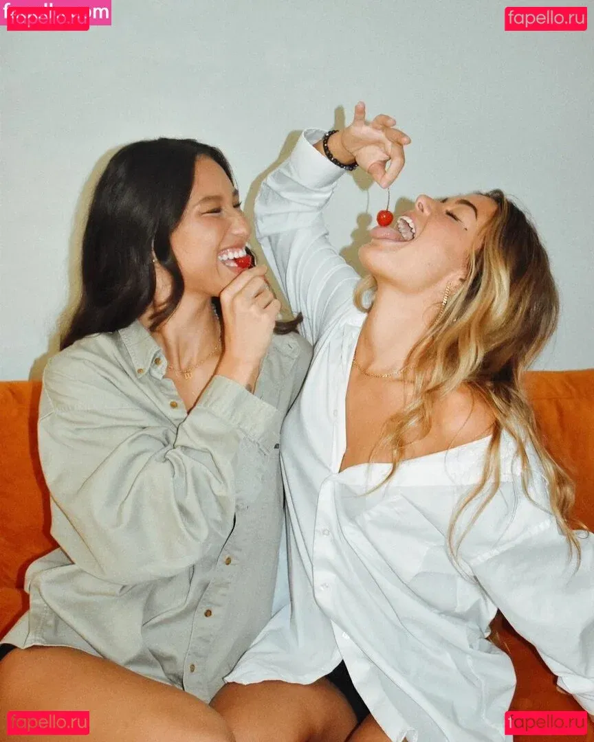 Schlenker Sisters Onlyfans Photo Gallery 