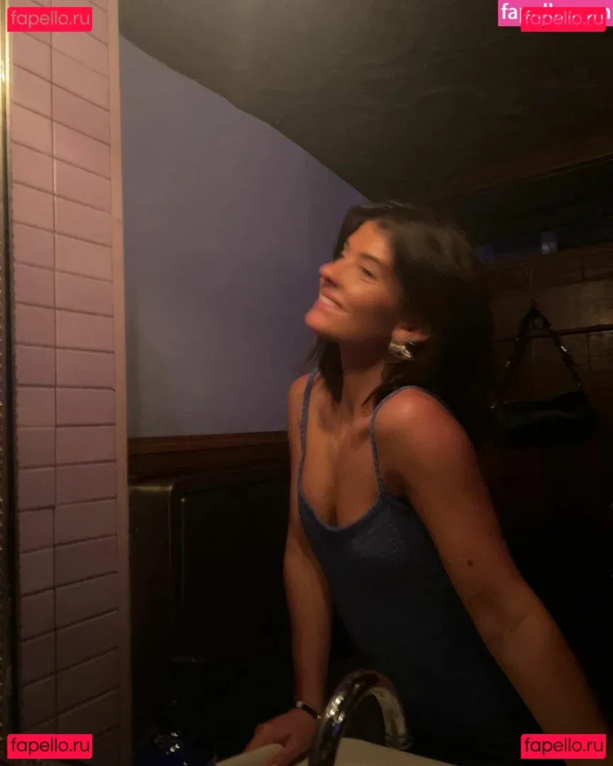 Schlenker Sisters Onlyfans Photo Gallery 