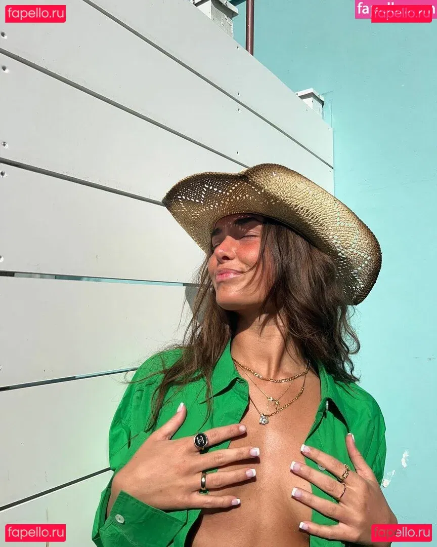 Schlenker Sisters Onlyfans Photo Gallery 