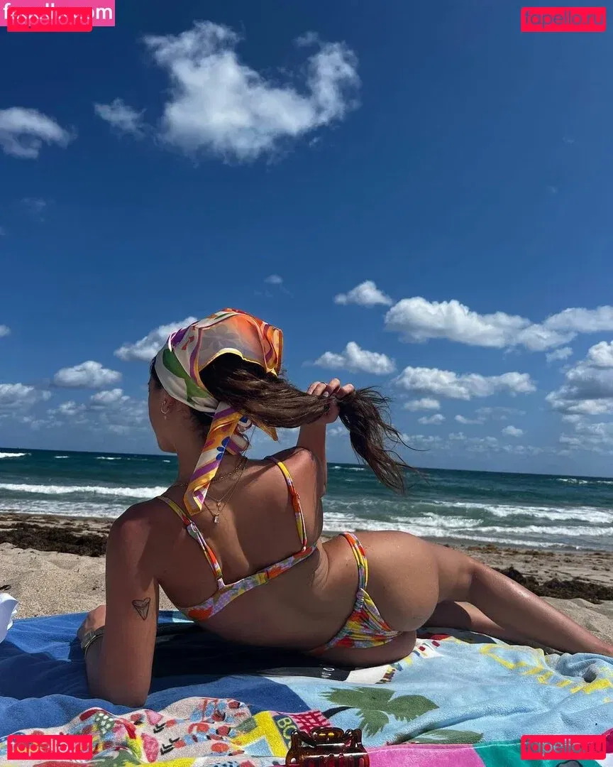 Schlenker Sisters Onlyfans Photo Gallery 