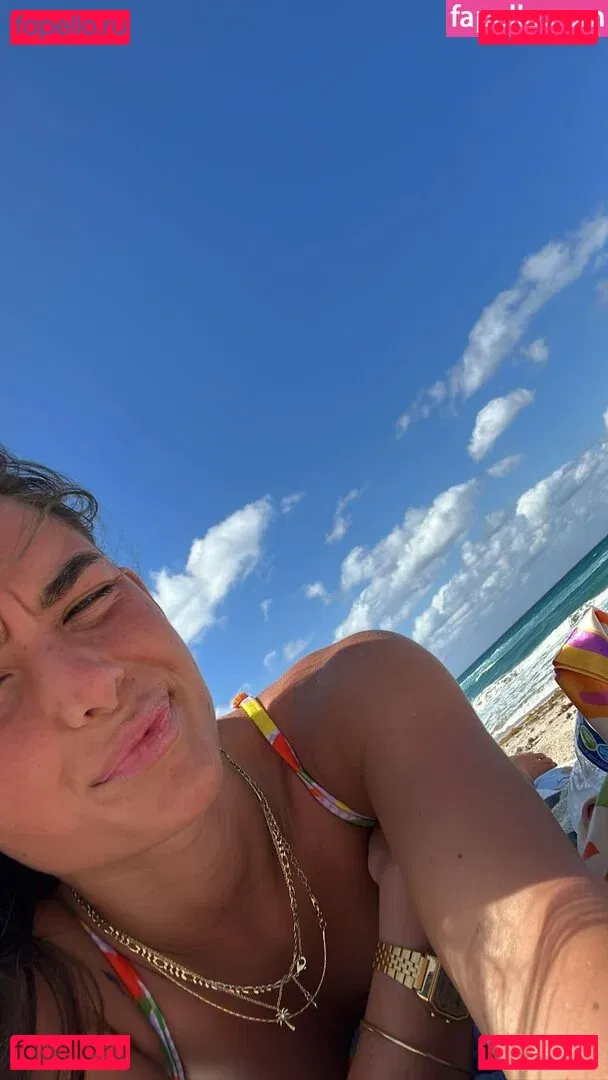 Schlenker Sisters Onlyfans Photo Gallery 