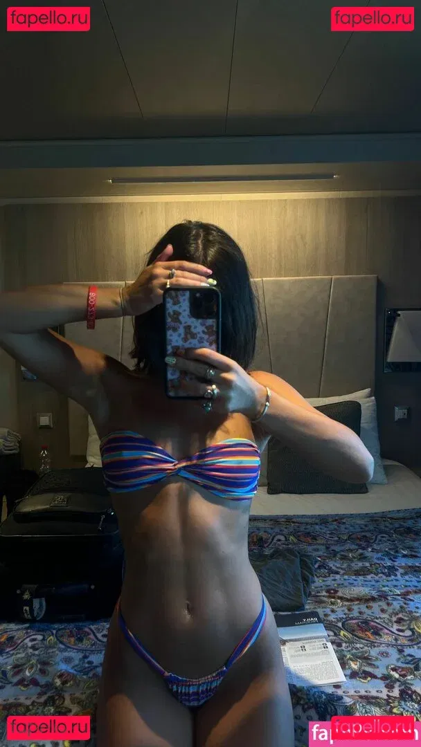 Schlenker Sisters Onlyfans Photo Gallery 