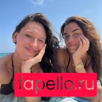 Schlenker Sisters Nude Onlyfans Photo 23