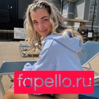 Schlenker Sisters Nude Onlyfans Photo 15