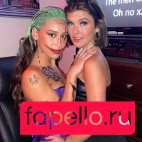 Schlenker Sisters Nude Onlyfans Photo 12