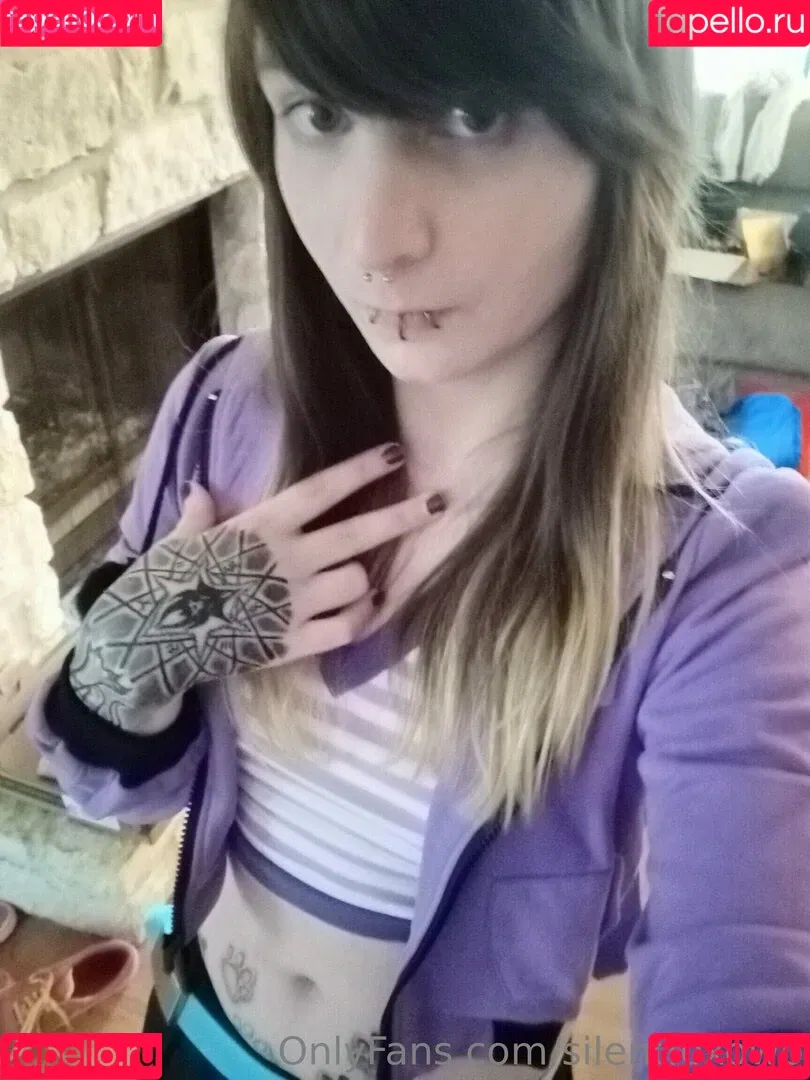 silentfoxowo Onlyfans Photo Gallery 