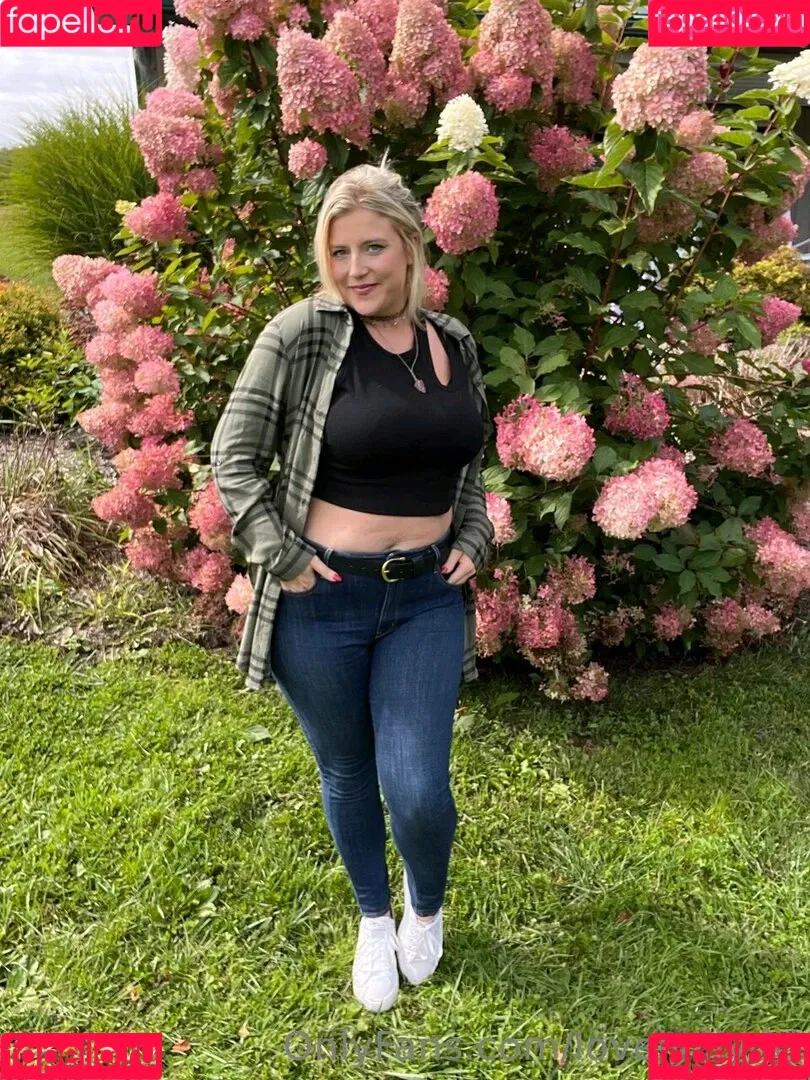 lovelylilyd Onlyfans Photo Gallery 