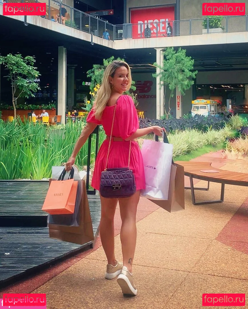 Paloma Tocci Onlyfans Photo Gallery 