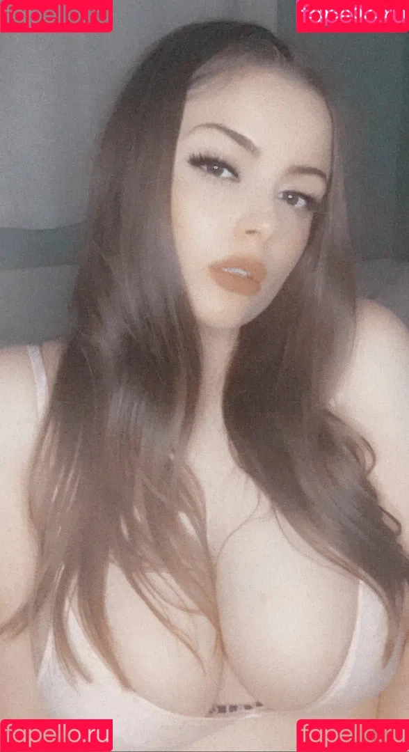 Emily Hill Onlyfans Photo Gallery 