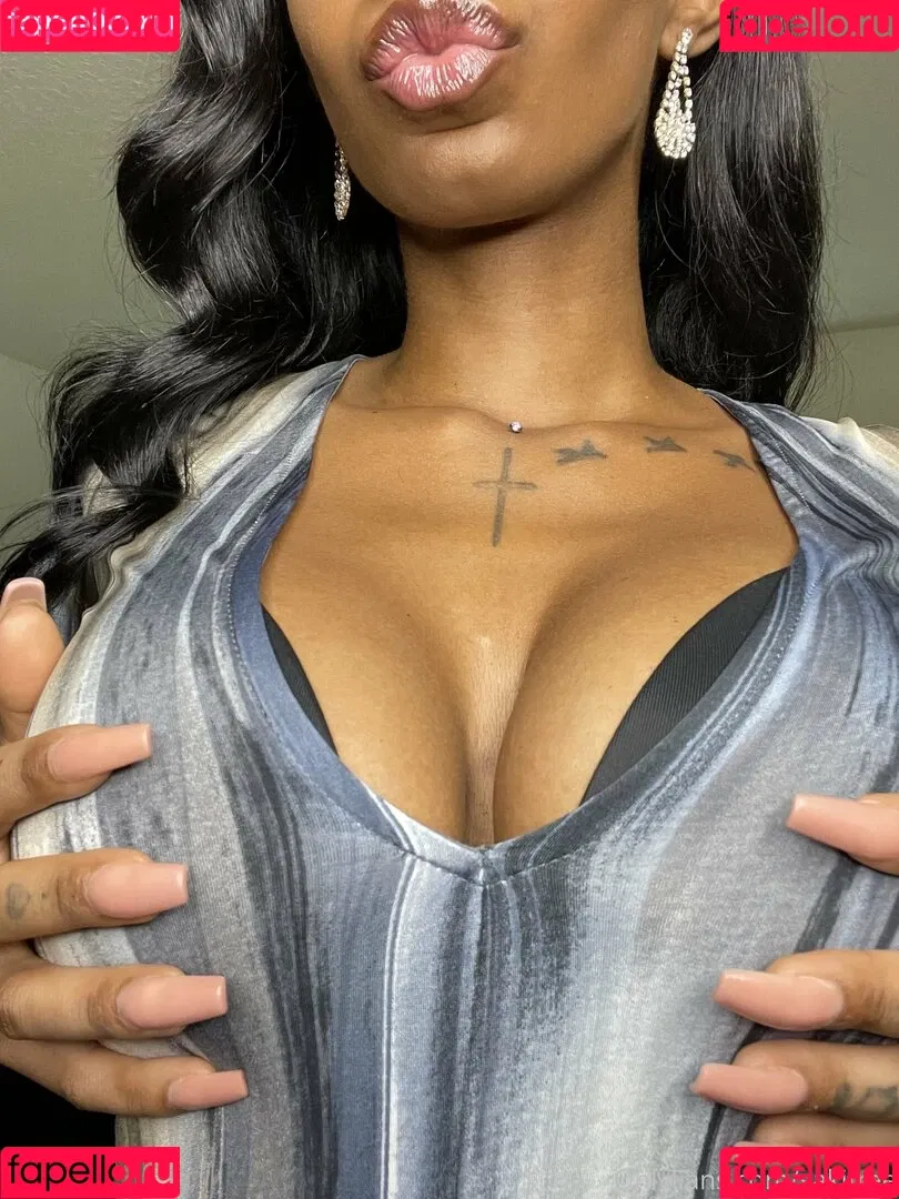 sakifree Onlyfans Photo Gallery 