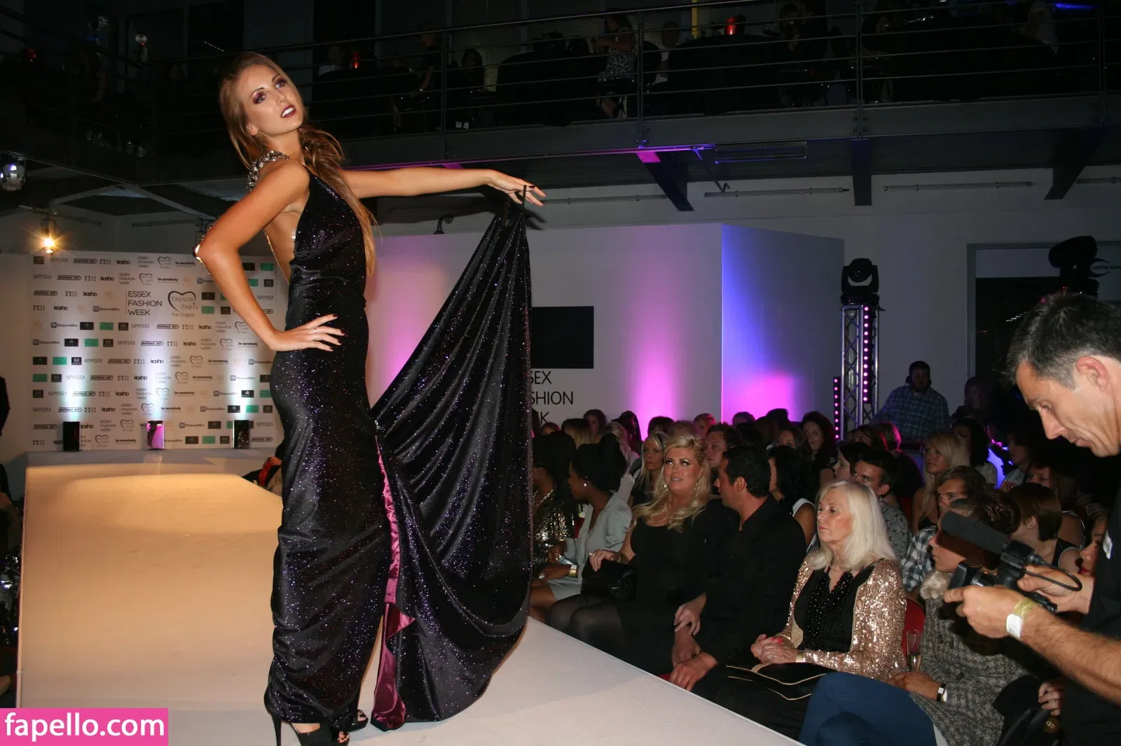 Cara Steel Onlyfans Photo Gallery 