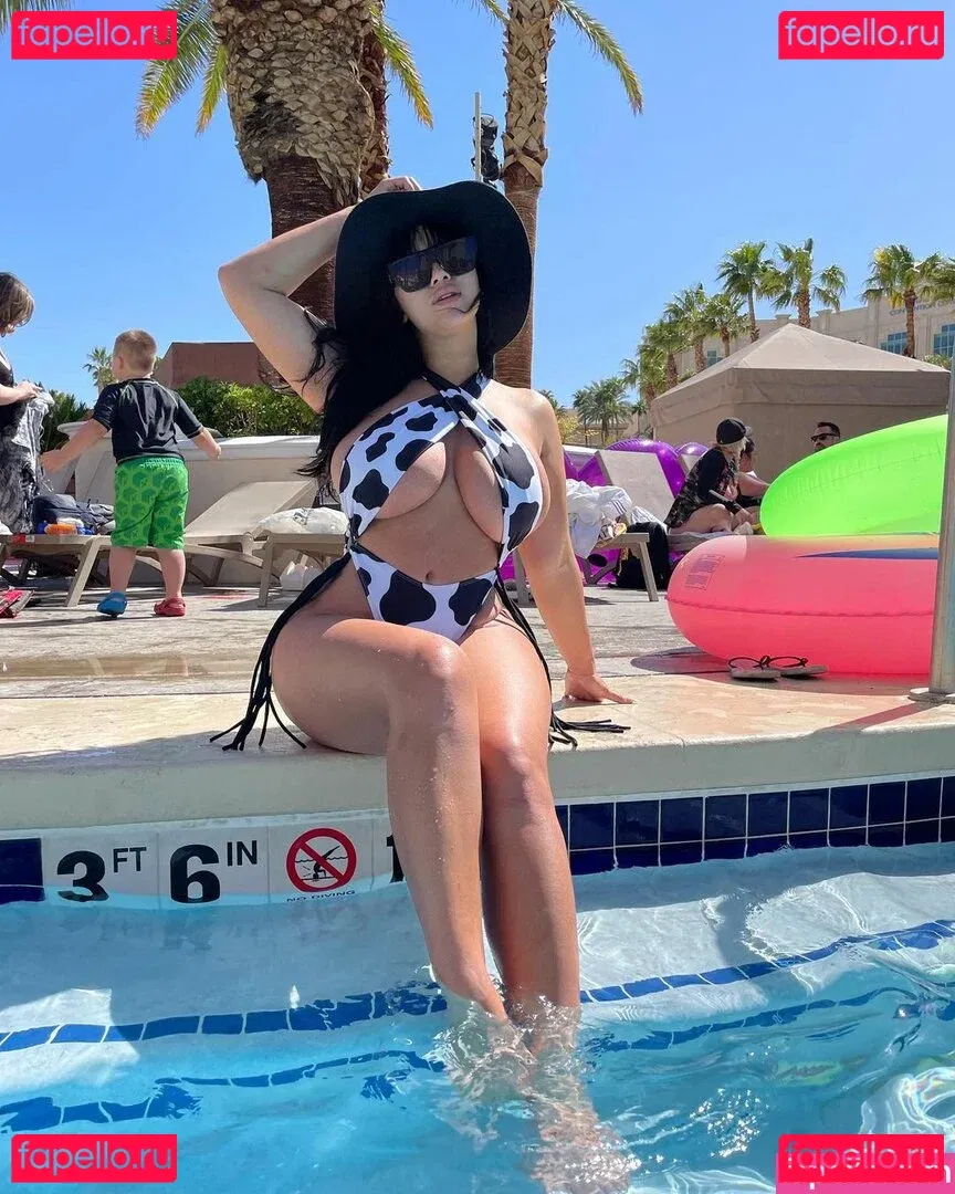 Michelle Yee Williams Onlyfans Photo Gallery 