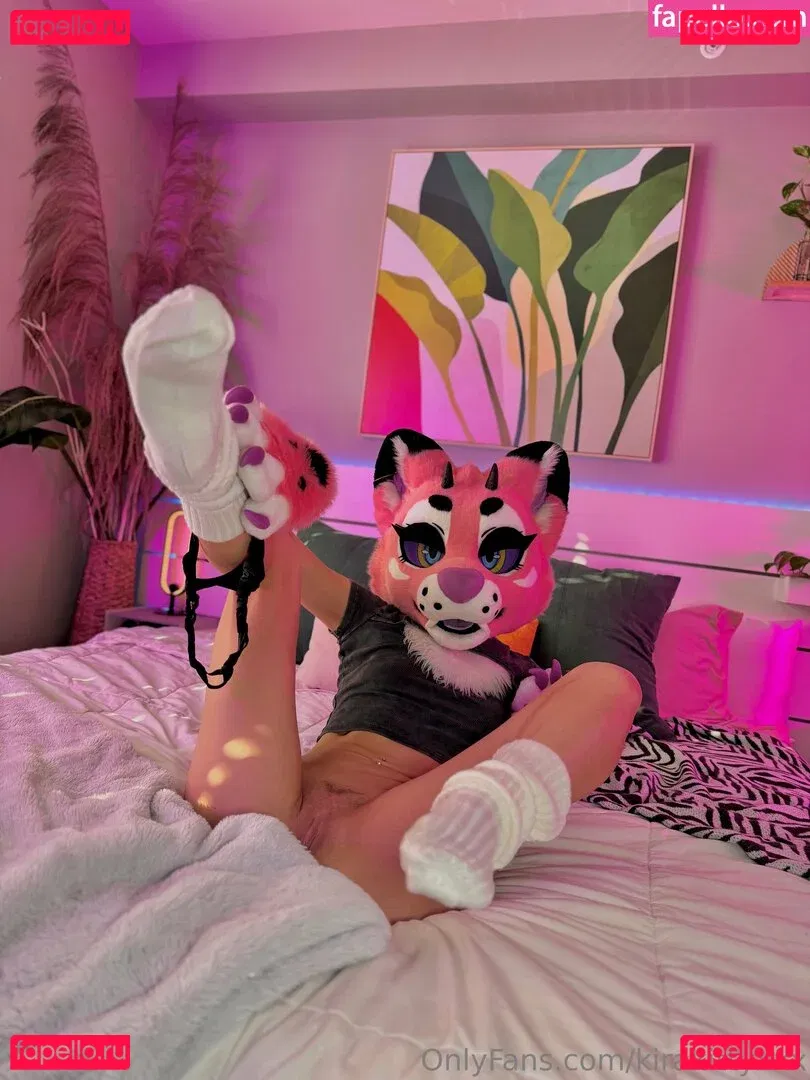 kirakittyxxx Onlyfans Photo Gallery 