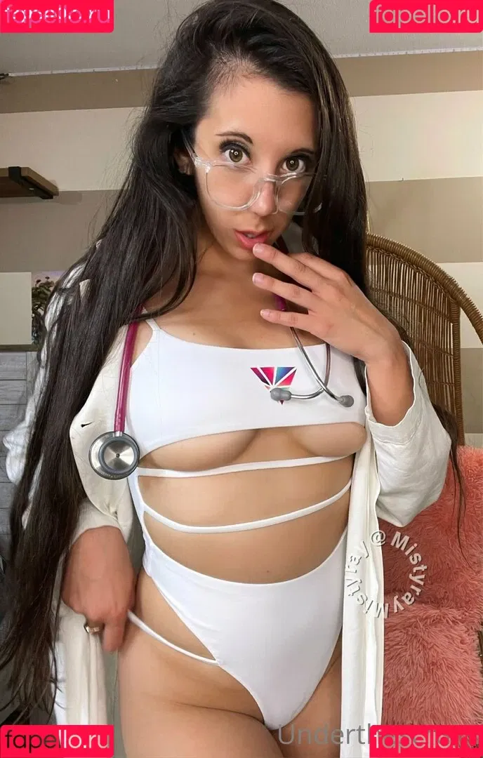 underthescrubs Onlyfans Photo Gallery 