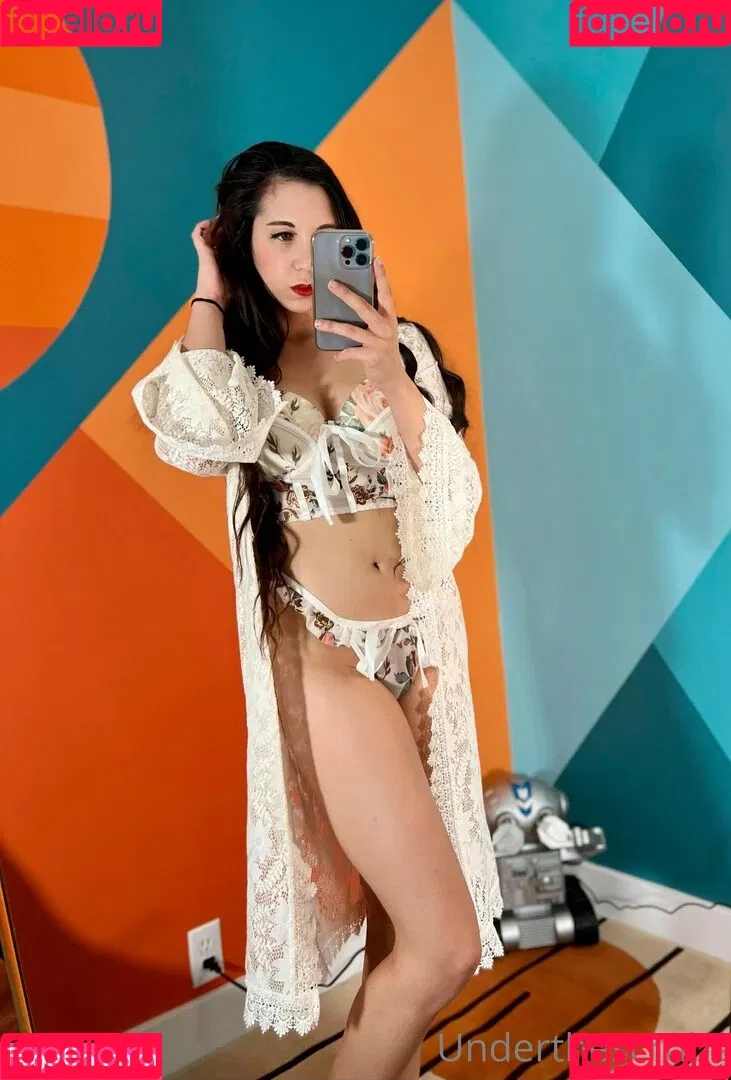 underthescrubs Onlyfans Photo Gallery 