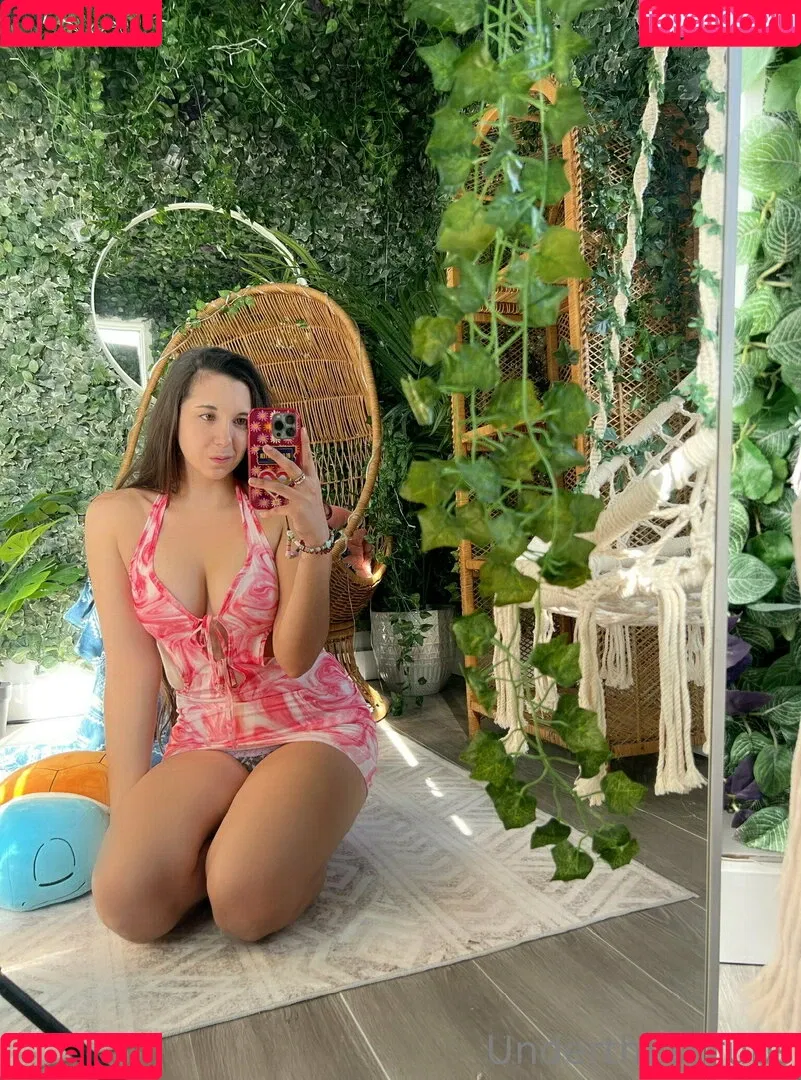underthescrubs Onlyfans Photo Gallery 