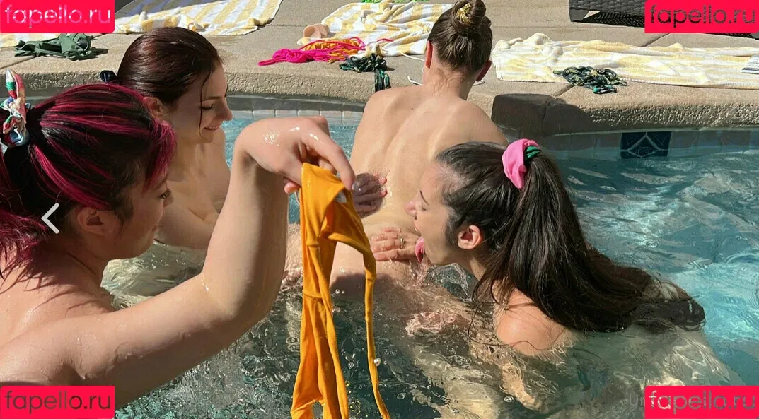 underthescrubs Onlyfans Photo Gallery 