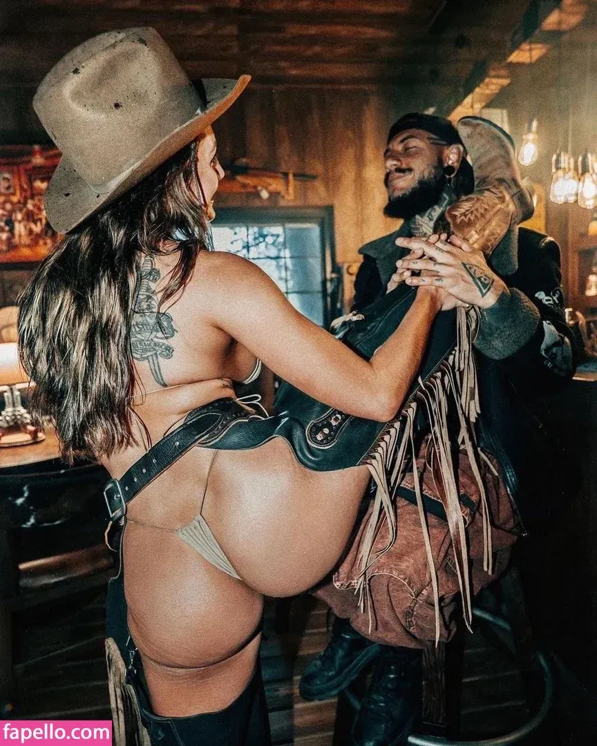 Ash Cheeks Onlyfans Photo Gallery 