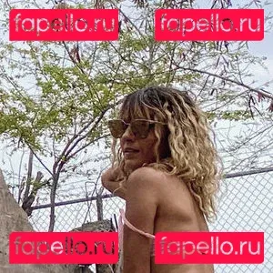 Barbierican Onlyfans Photo Gallery 