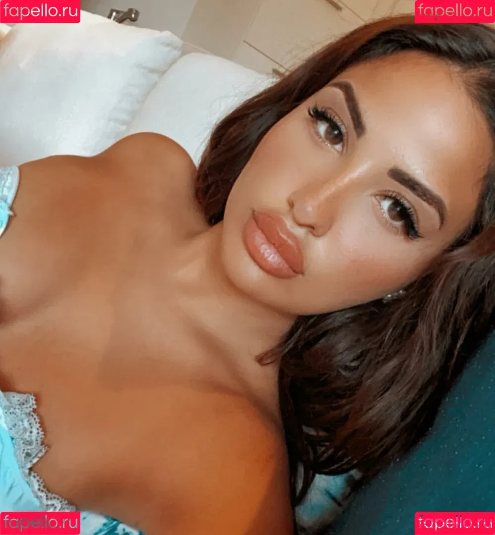 Helia Soltani Onlyfans Photo Gallery 