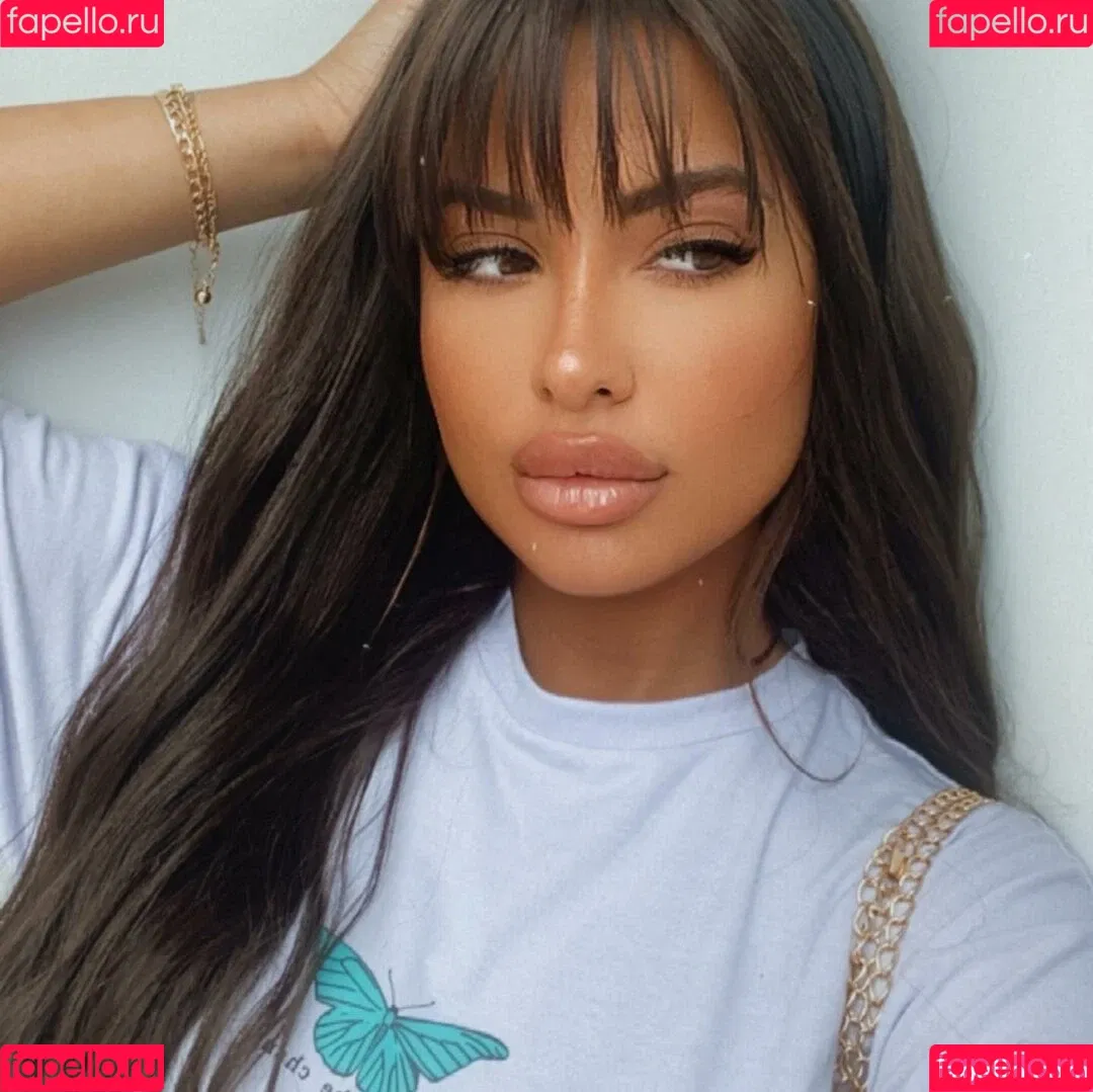 Helia Soltani Onlyfans Photo Gallery 