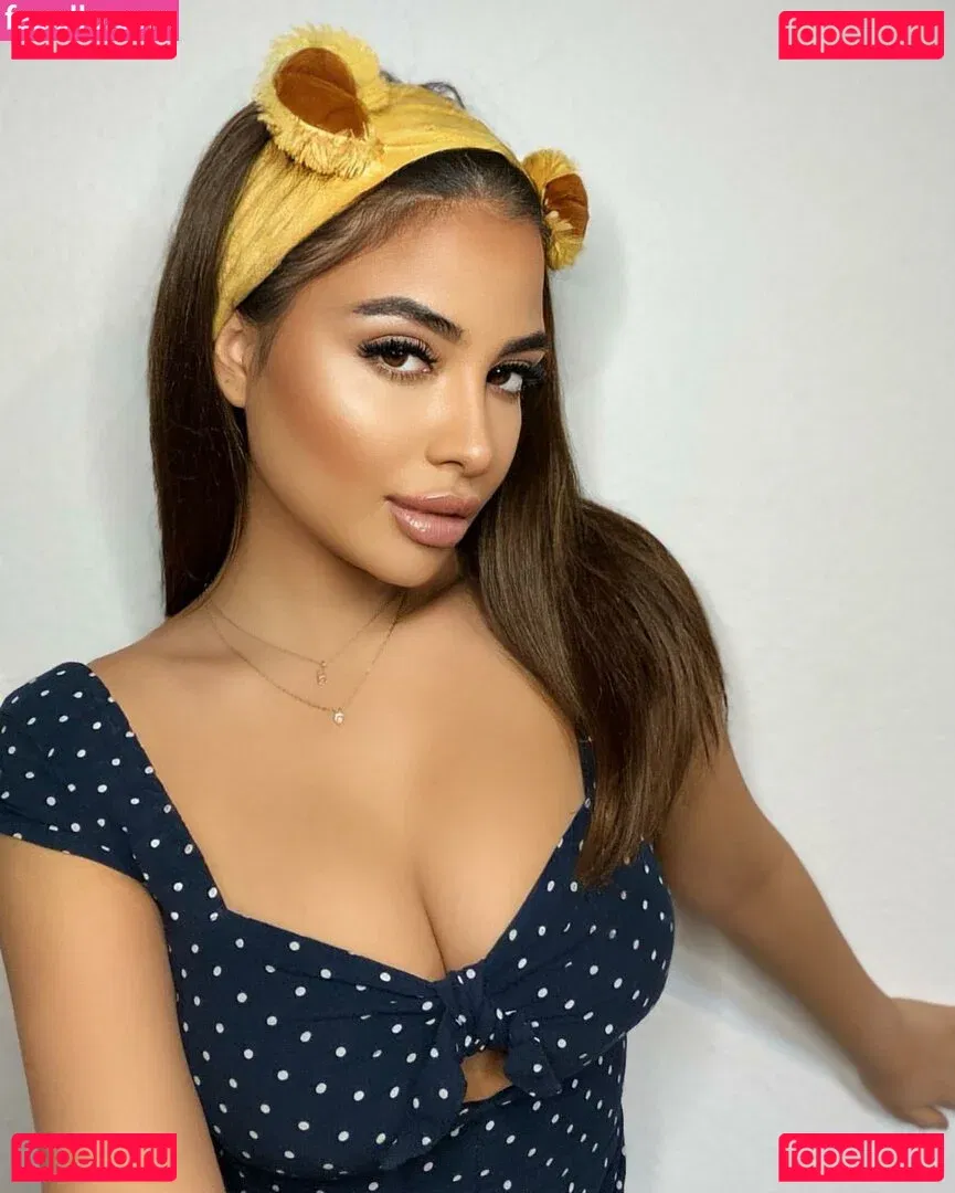 Helia Soltani Onlyfans Photo Gallery 