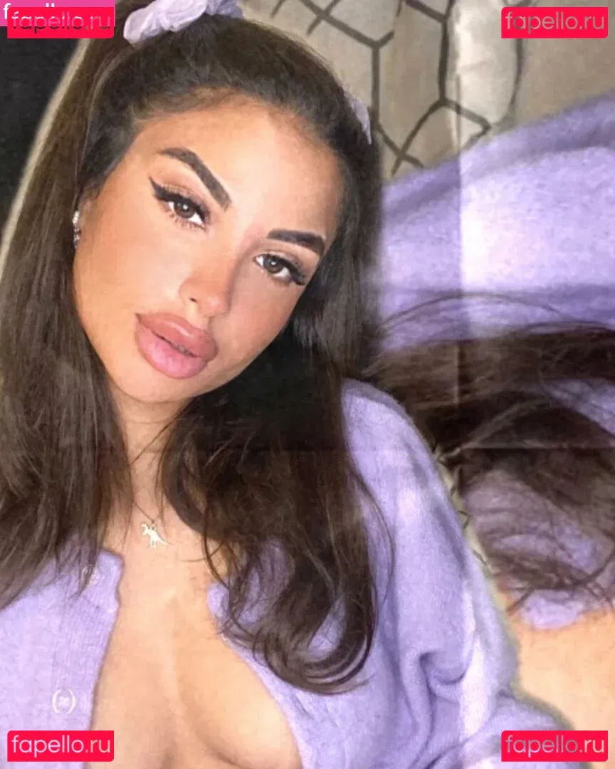 Helia Soltani Onlyfans Photo Gallery 