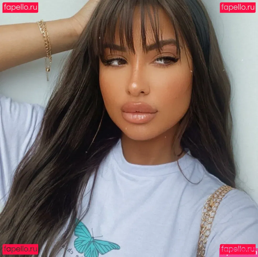 Helia Soltani Onlyfans Photo Gallery 