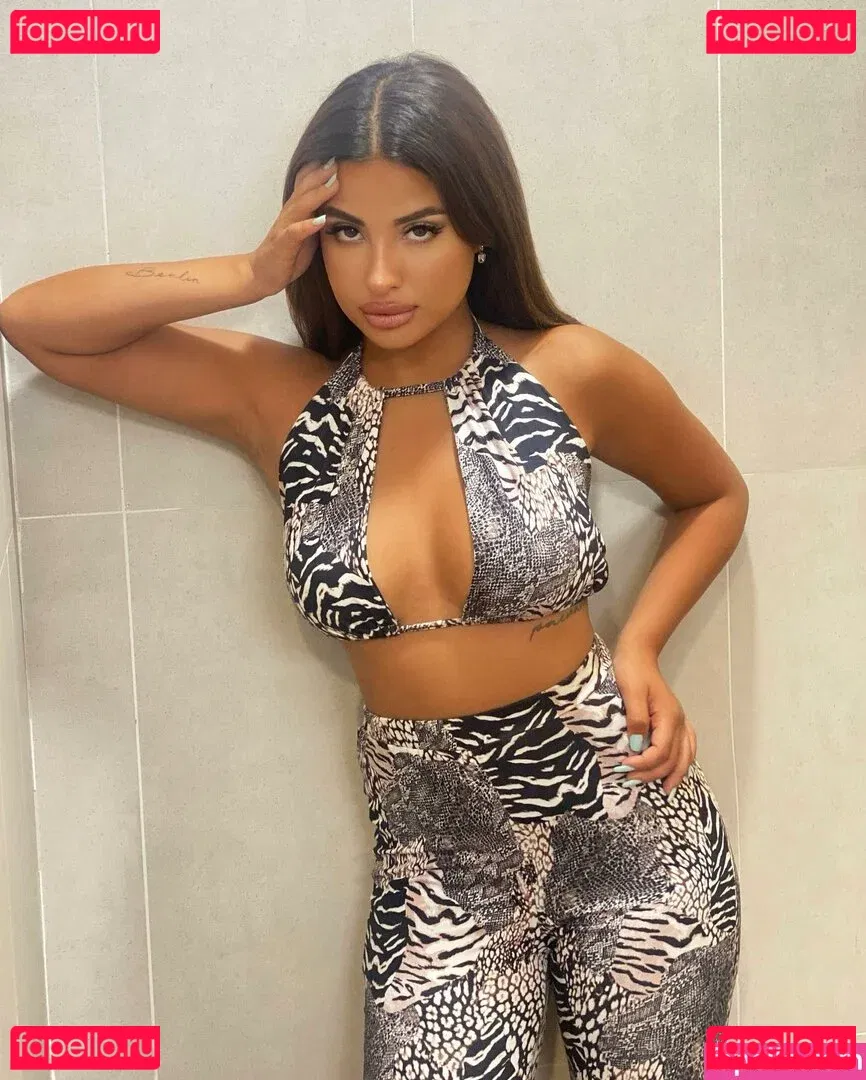 Helia Soltani Onlyfans Photo Gallery 