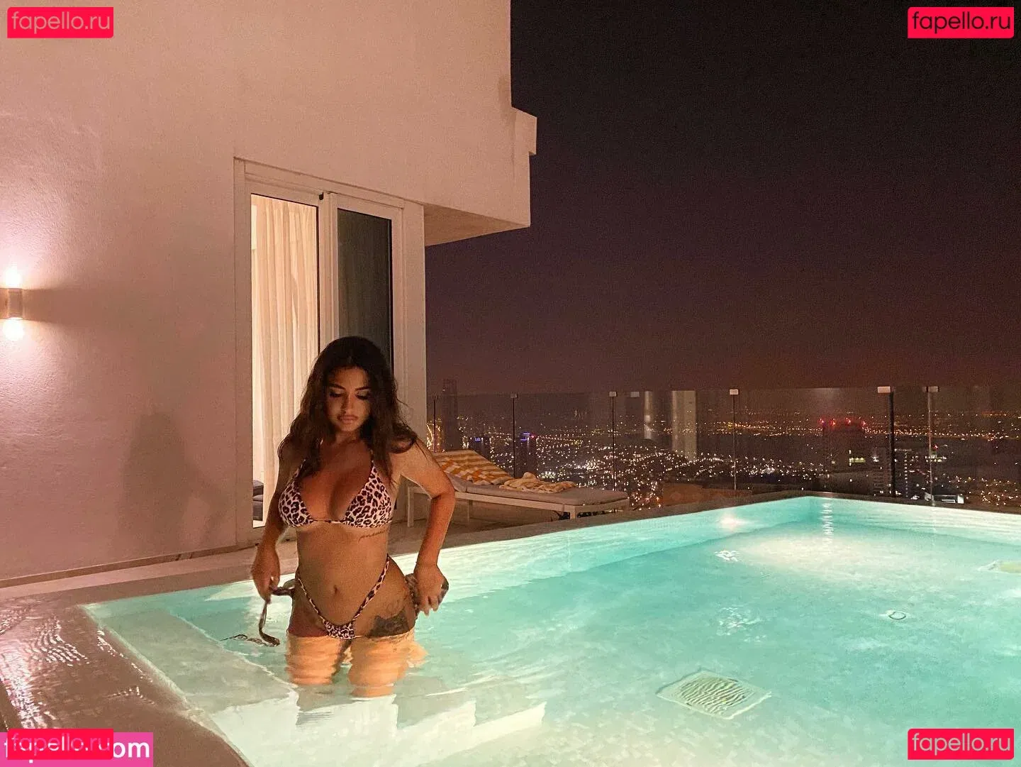 Helia Soltani Onlyfans Photo Gallery 