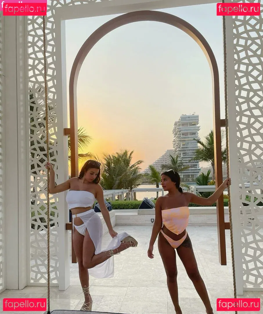 Helia Soltani Onlyfans Photo Gallery 