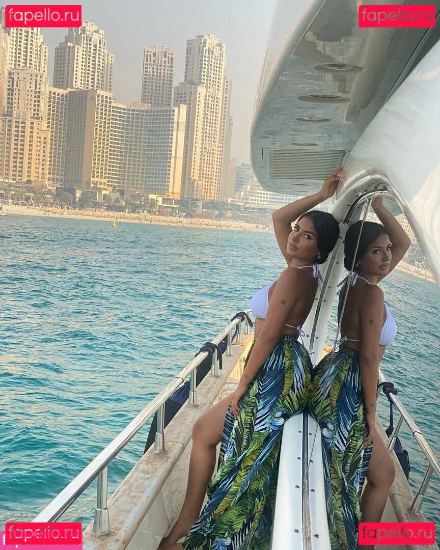 Helia Soltani Onlyfans Photo Gallery 