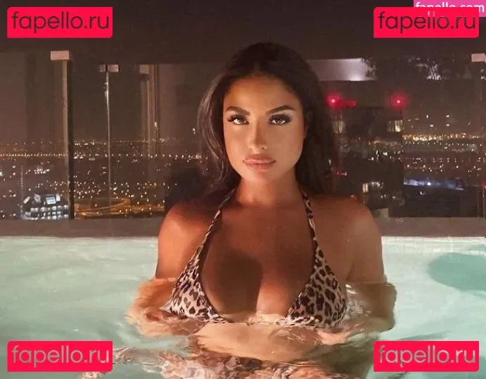 Helia Soltani Onlyfans Photo Gallery 