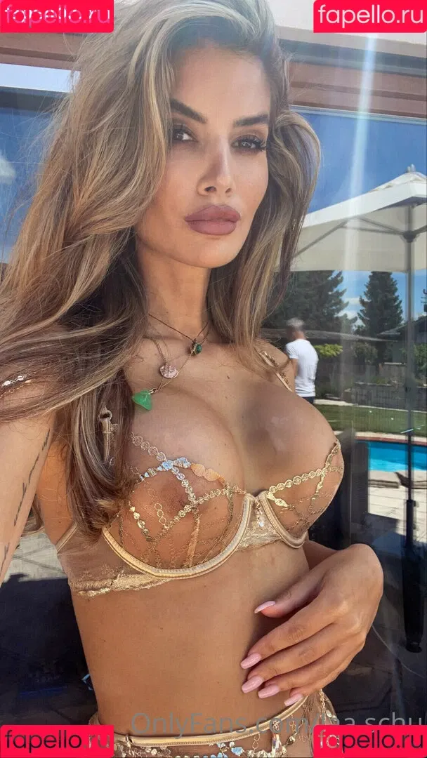 Laura Schultz Onlyfans Photo Gallery 