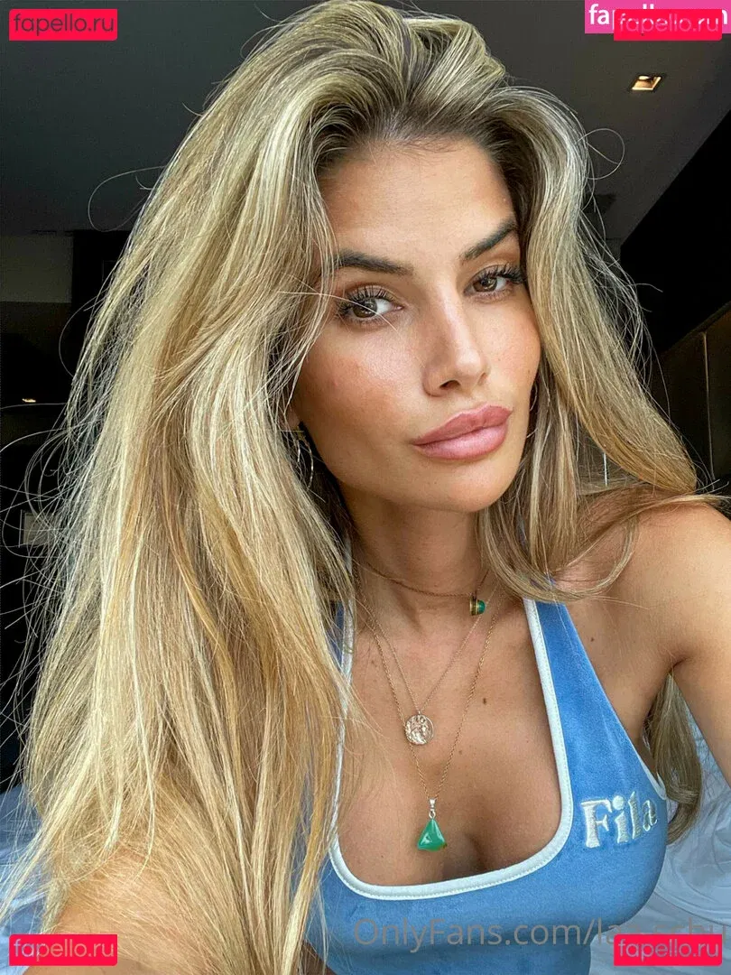 Laura Schultz Onlyfans Photo Gallery 