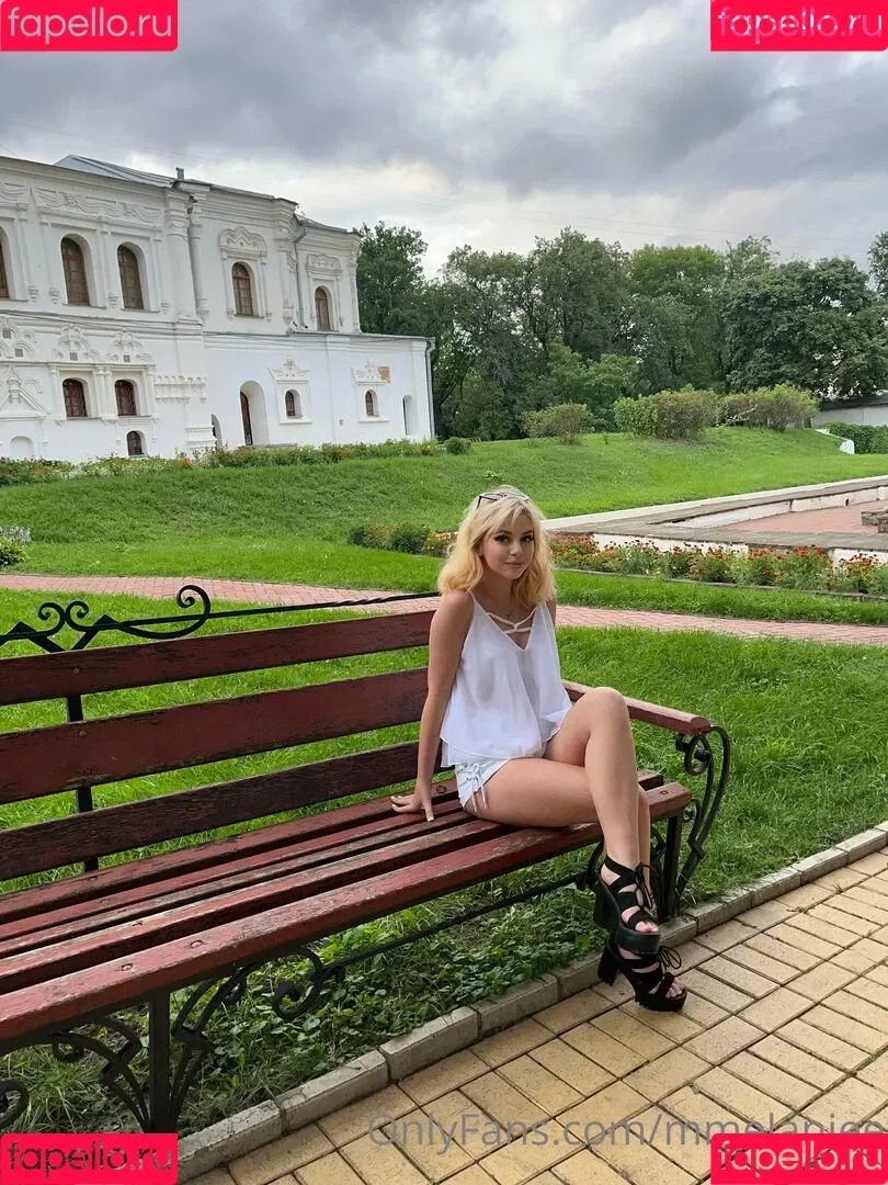 mmelaniee Onlyfans Photo Gallery 