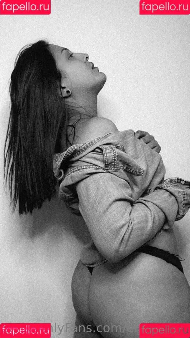 emma_ah Onlyfans Photo Gallery 