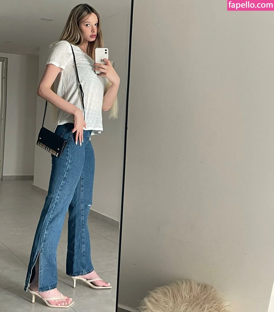 emma_ah Onlyfans Photo Gallery 