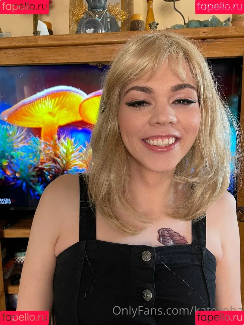 katezoha Onlyfans Photo Gallery 