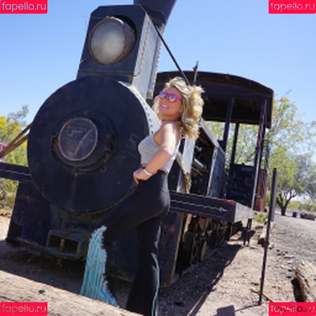 Meet Madden Onlyfans Photo Gallery 