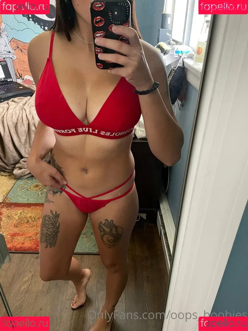 oops_boobies Onlyfans Photo Gallery 