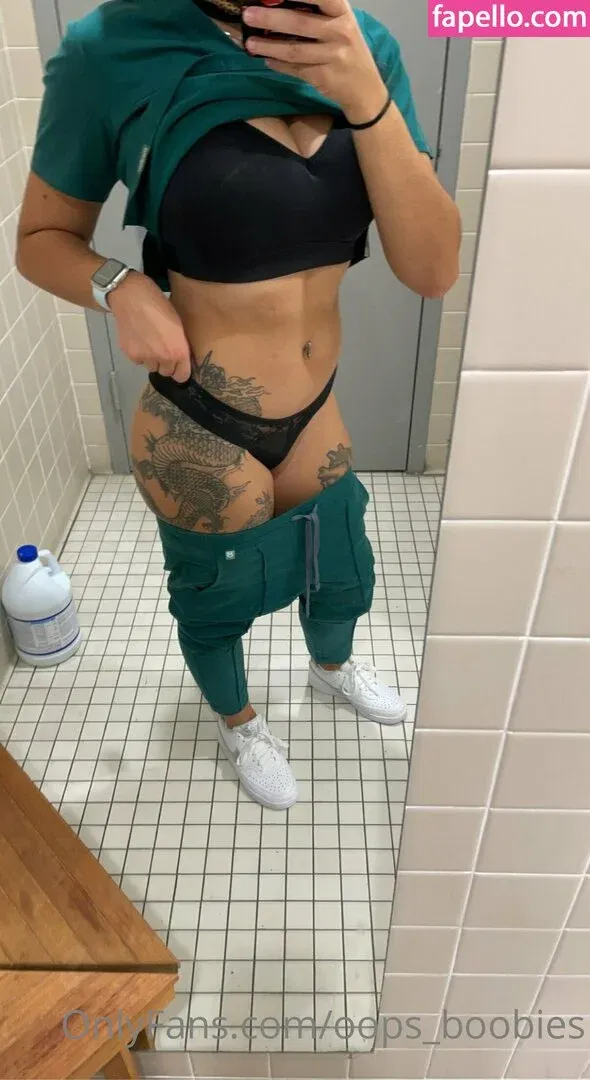 oops_boobies Onlyfans Photo Gallery 