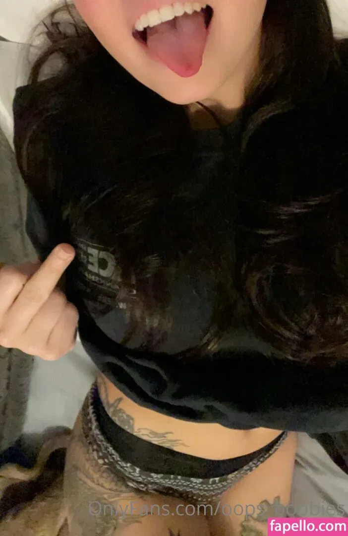 oops_boobies Onlyfans Photo Gallery 