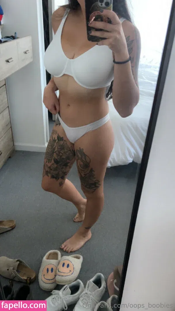 oops_boobies Onlyfans Photo Gallery 