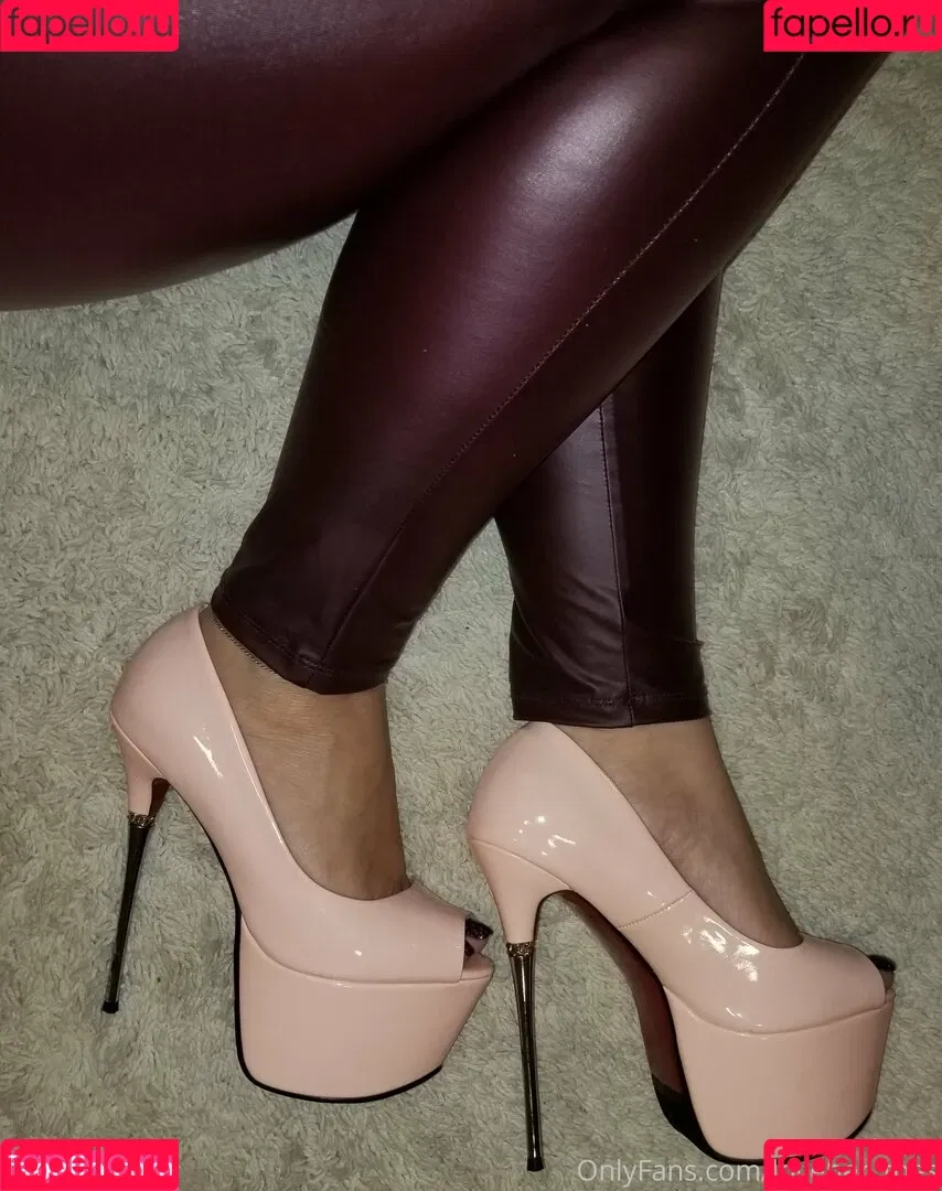 Dani Lee Onlyfans Photo Gallery 