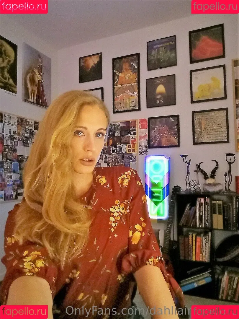 meddleblooms Onlyfans Photo Gallery 