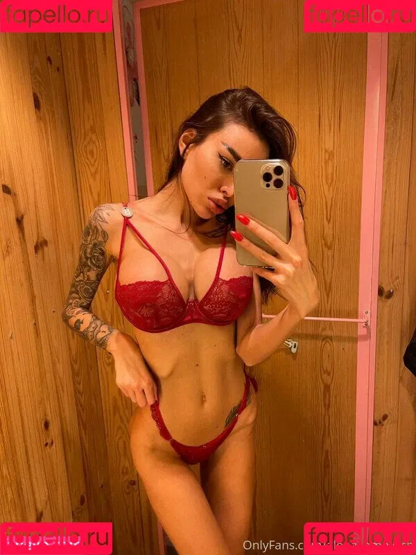 Alena Omovych Onlyfans Photo Gallery 