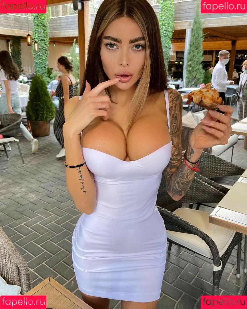Alena Omovych Onlyfans Photo Gallery 